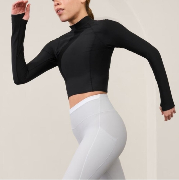 Athleta NWT Interval Mock Neck Top Black - Picture 1 of 5